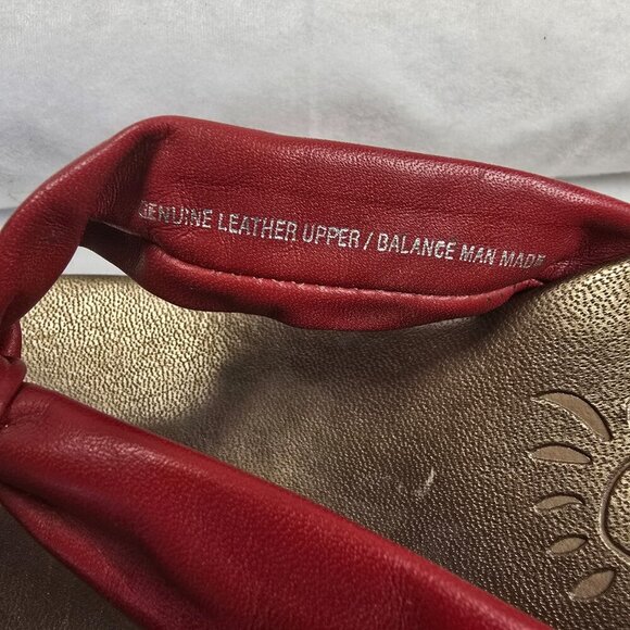 VINTAGE HUSH PUPPIES RED THONG PLATFORM SANDALS, WOMENS SIZE 10 EUC - Picture 4 of 10